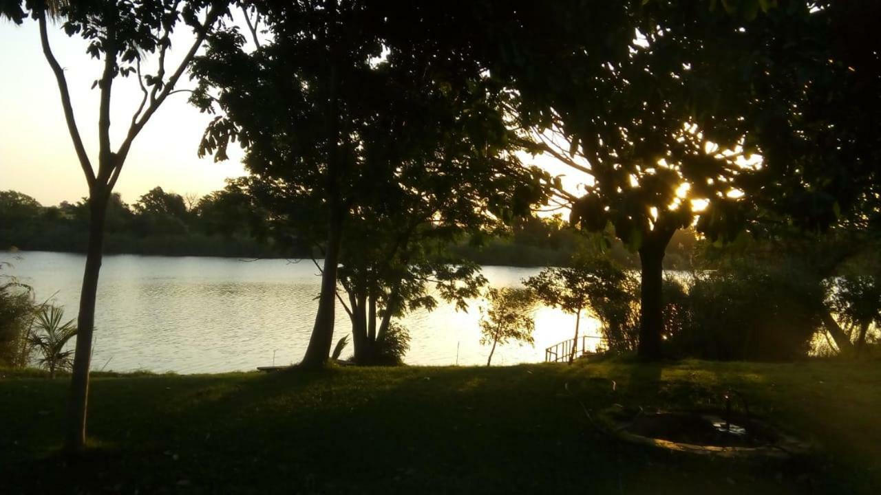 Hippo Retreat & Tiger Fishing Komatipoort Exterior foto